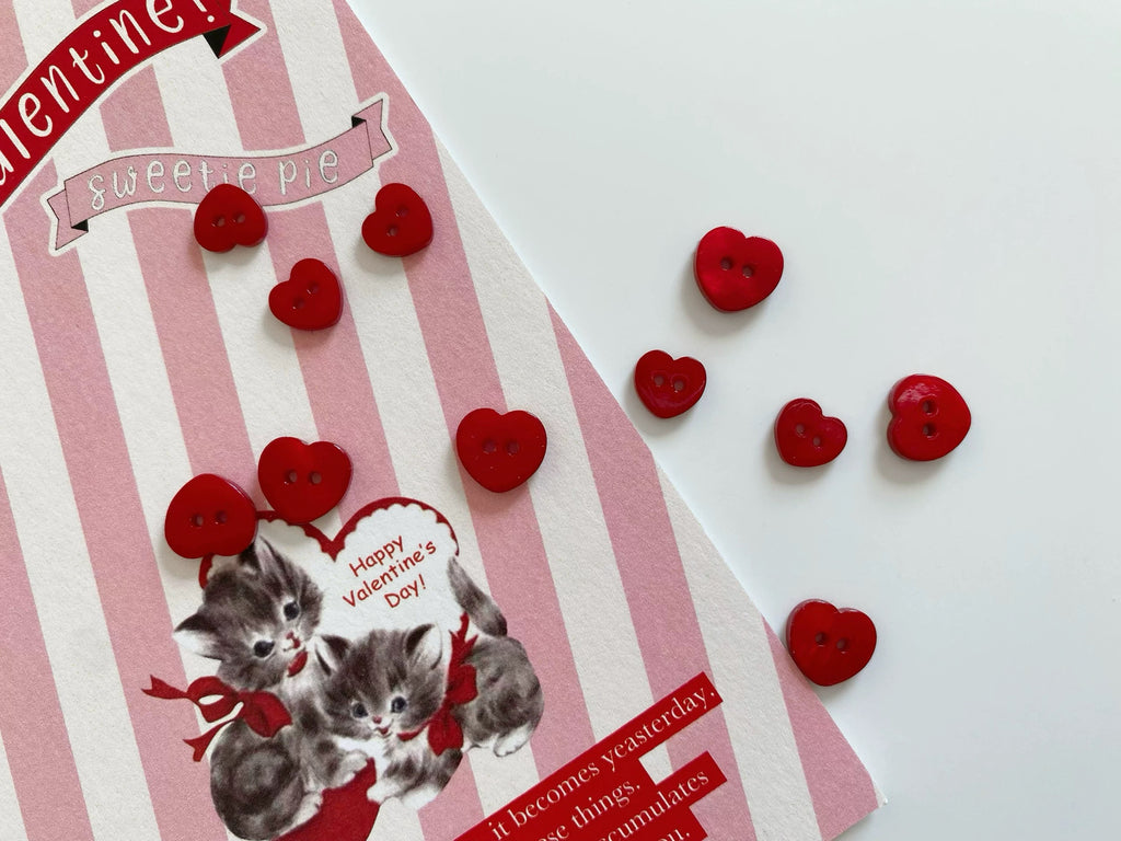 Naturally Dyed Sweet Heart Shell Buttons (11mm, 10 pcs )