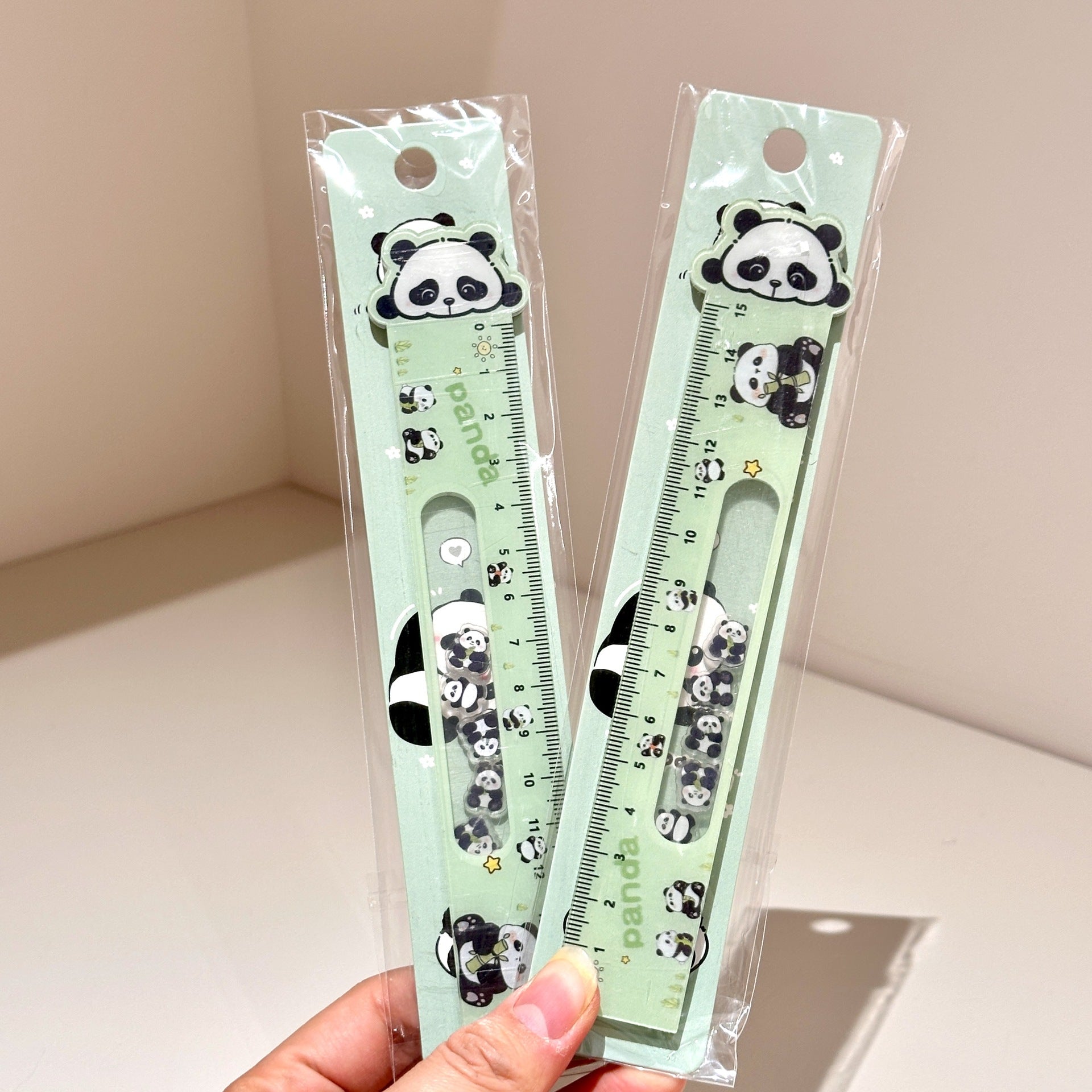 Shake-a-Panda Ruler 15cm